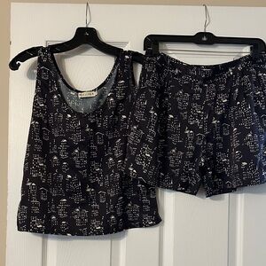 Desmond Black and White Women's Set